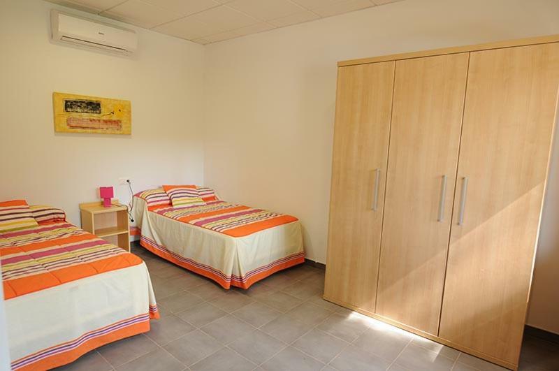 Apartamentos Villa Vacacional Castuera Luaran gambar